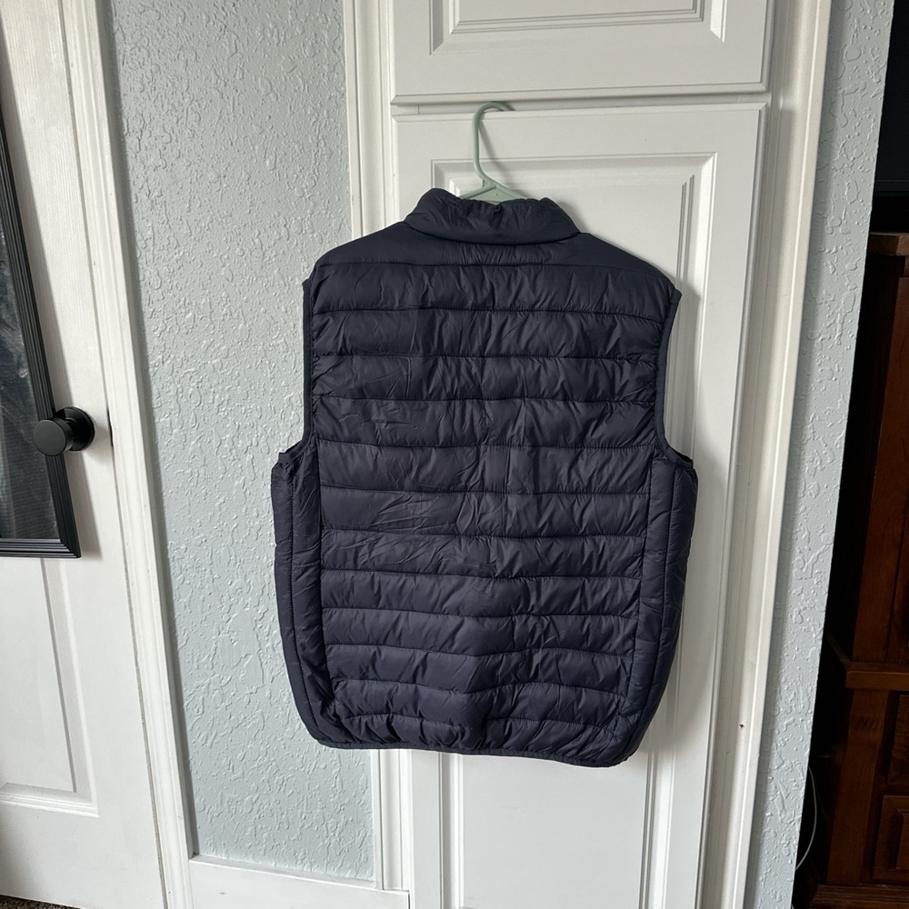 Navy Puffer Vest